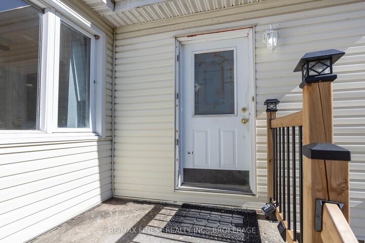 Property Photo:  3 John Street  ON K7K 1S7 