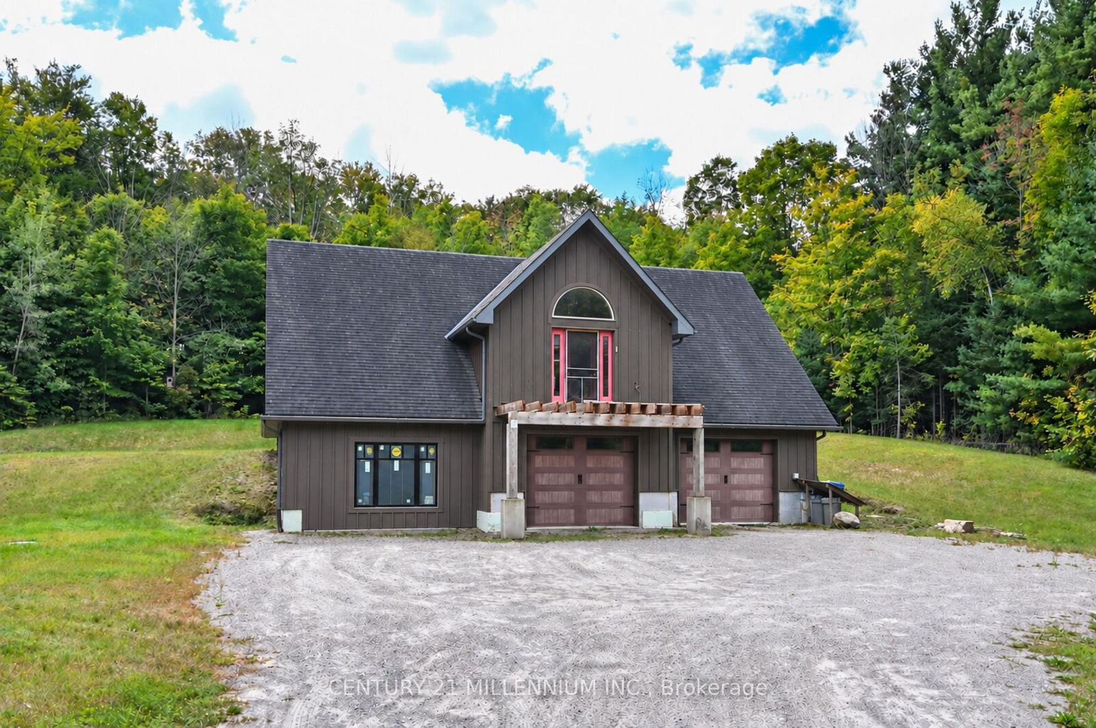 Property Photo:  833542 4th Line Ehs Line  ON L9W 5Z4 