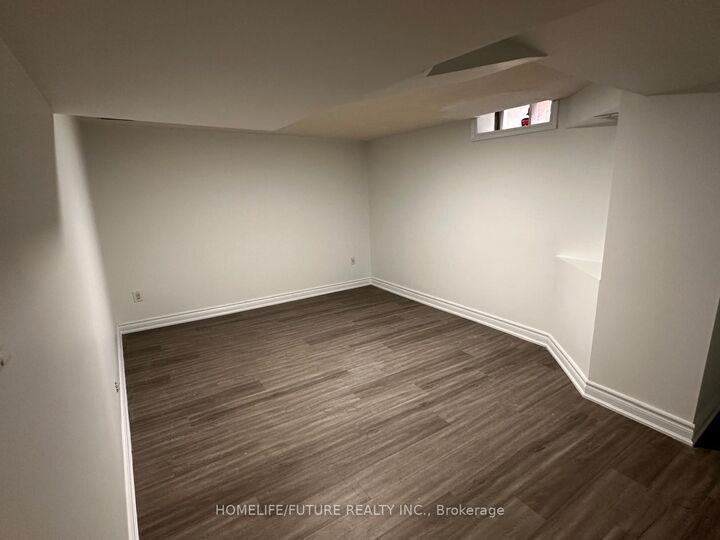 Property Photo:  39 Jordana Drive Bsmt  ON L3S 3N8 
