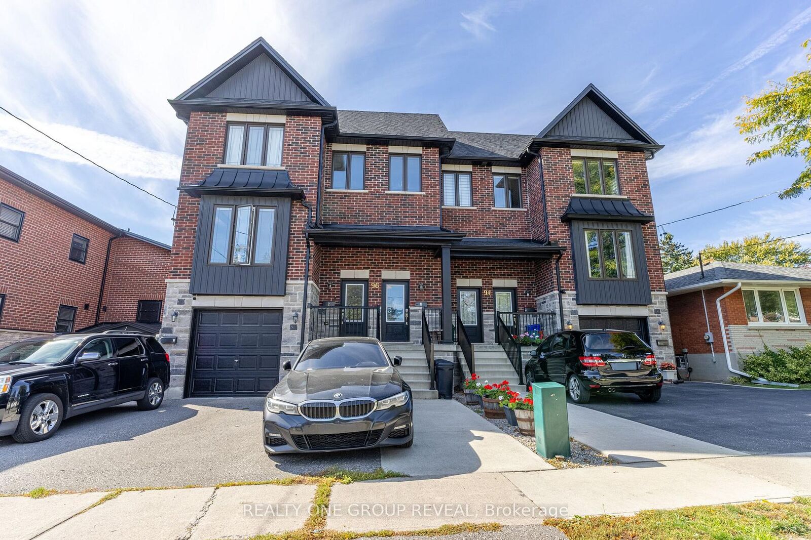 Property Photo:  96 Cromwell Avenue 2  ON L1J 4T6 