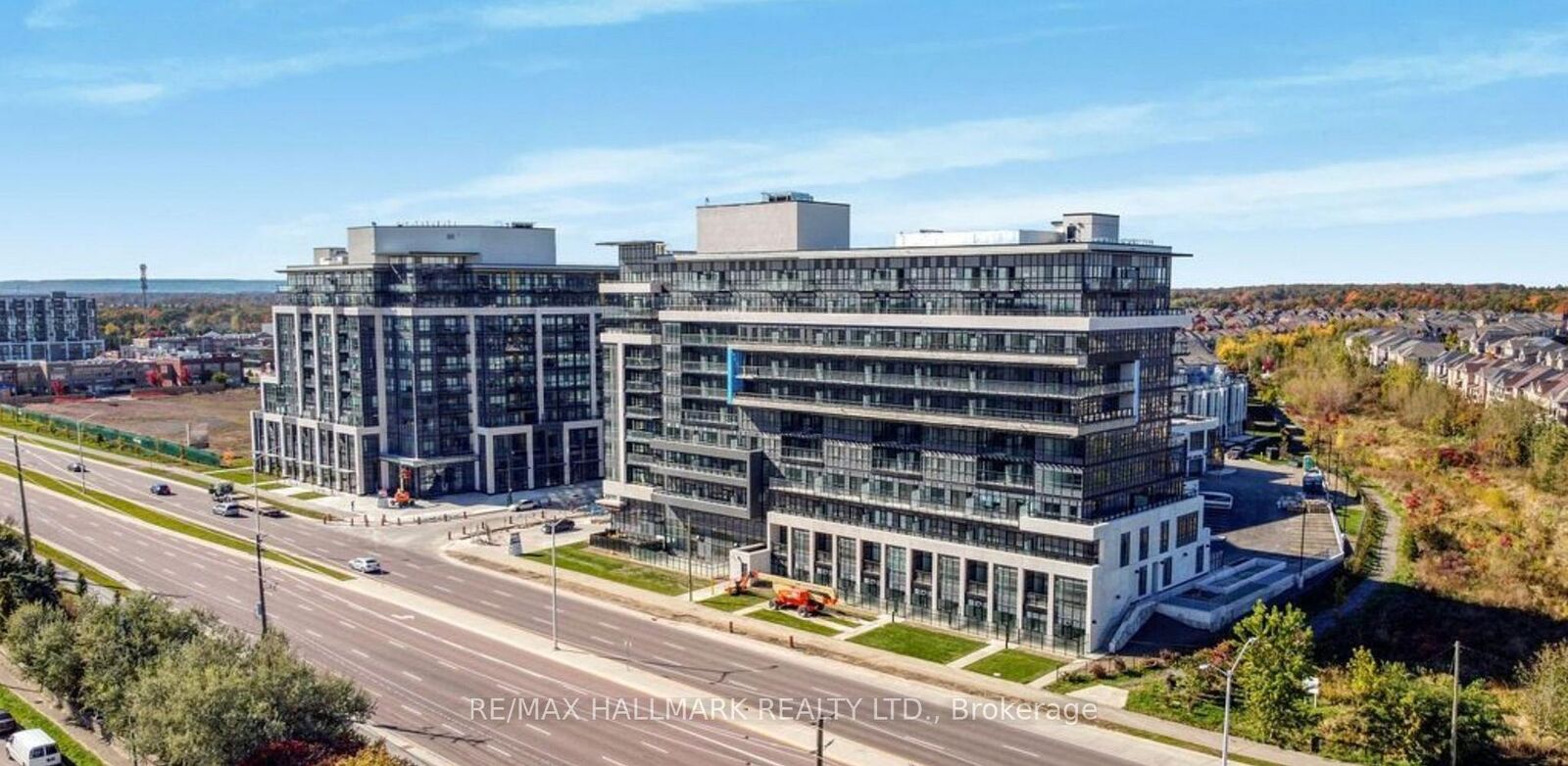 Property Photo:  395 Dundas Street W 330  ON L6M 5R8 