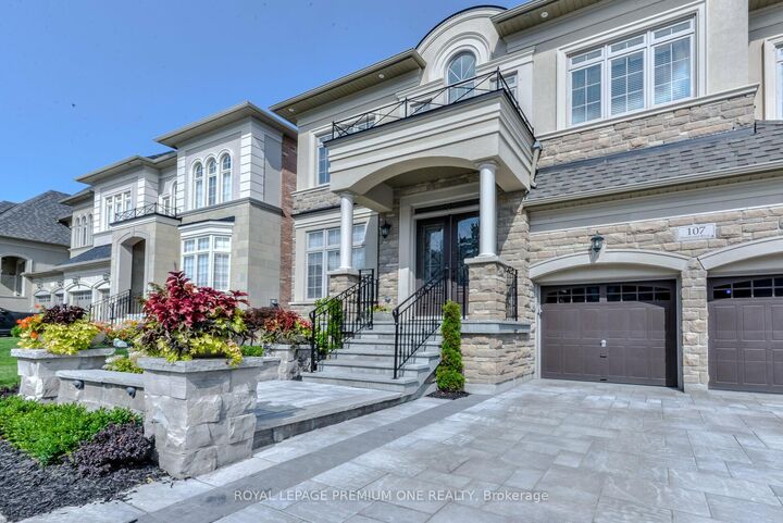 Property Photo:  107 Headwind Boulevard  ON L4H 4C7 