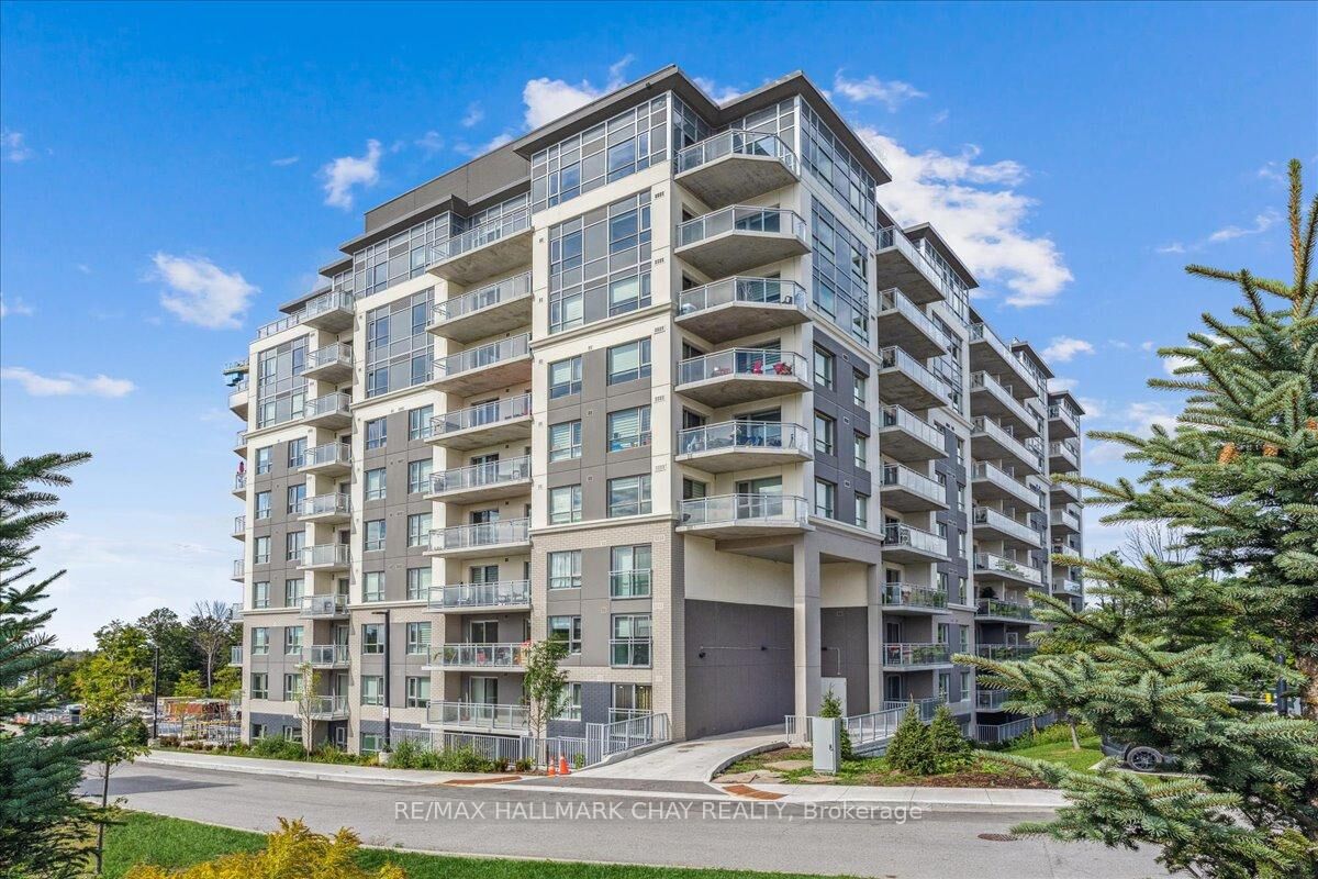Property Photo:  58 Lakeside Terrace 1110  ON L4M 0H9 