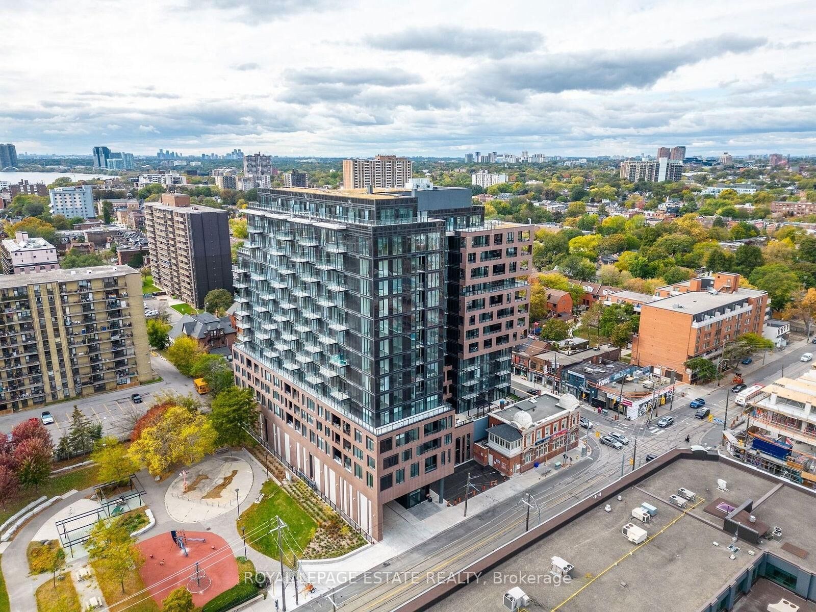 Property Photo:  270 Dufferin Street 626  ON M6K 0H8 
