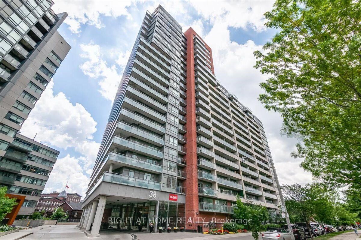 Property Photo:  38 Joe Shuster Way 103  ON M6K 0A5 
