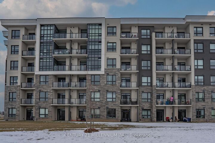 Property Photo:  125 Shoreview Place W 125  ON L8E 0K3 