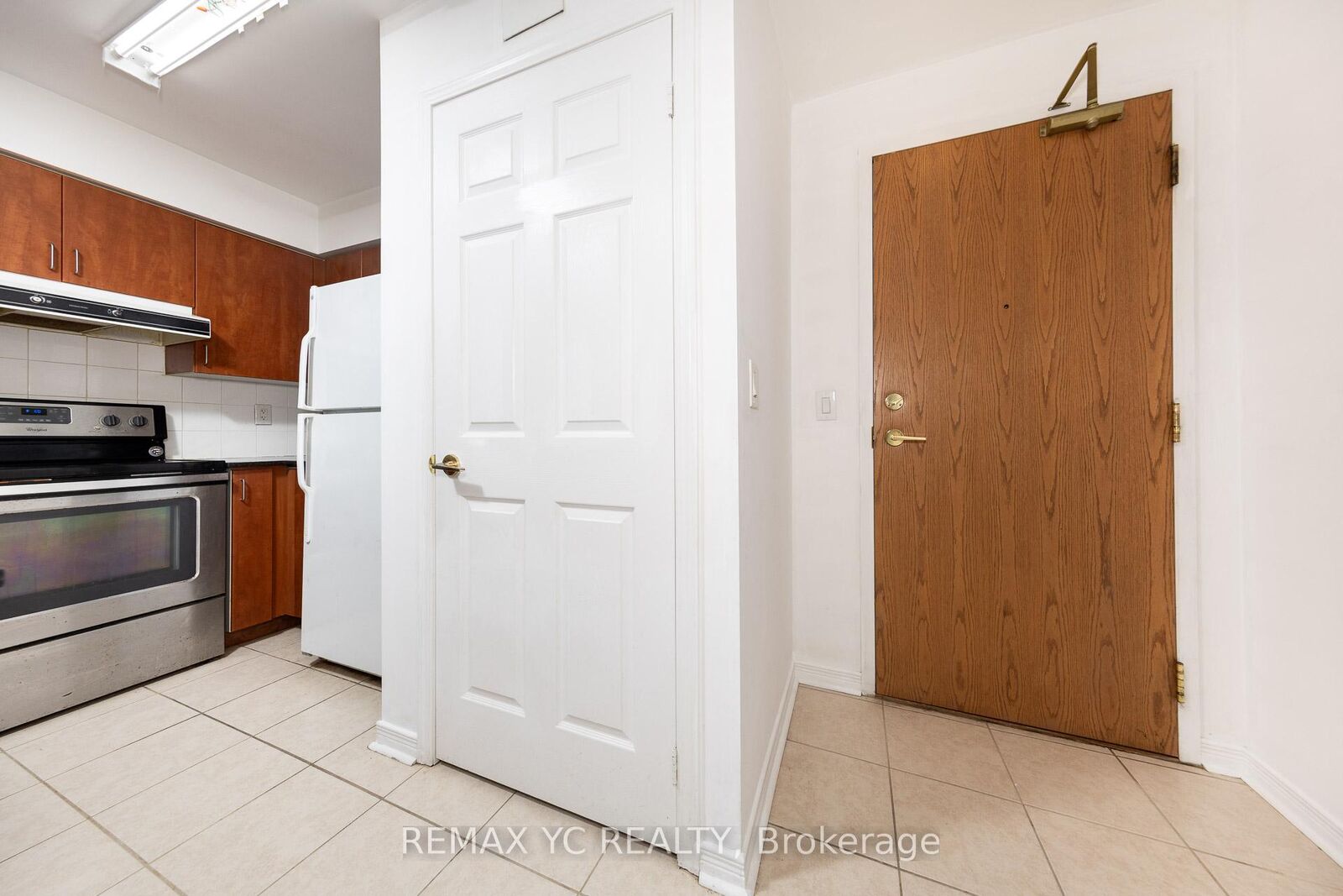 Property Photo: 5500 Yonge Street 2410 ON M2N 7L1