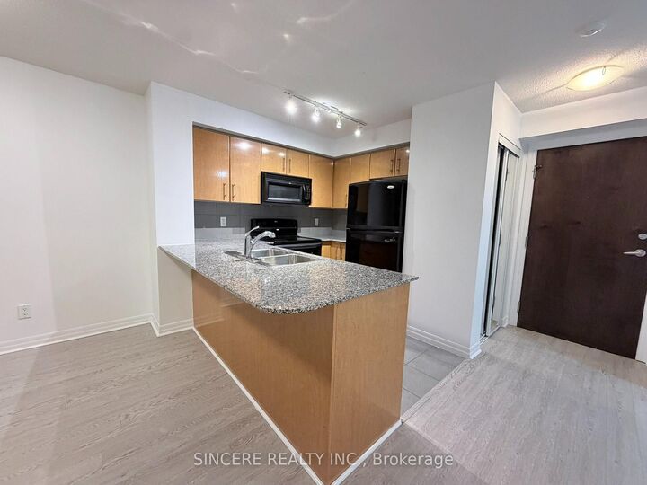Property Photo:  16 Yonge Street 708  ON M5E 2A1 