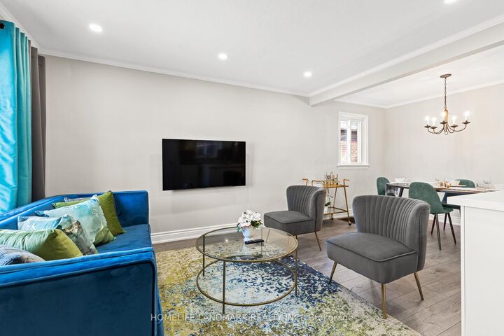 Property Photo:  107 Parklea Drive  ON M4G 2J9 