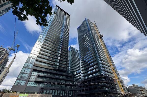 Property Photo: 120 Broadway Avenue 717N ON M4P 0E9