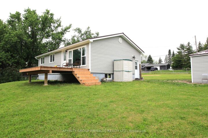 Property Photo:  105 Victoria Drive  ON K0M 1G0 