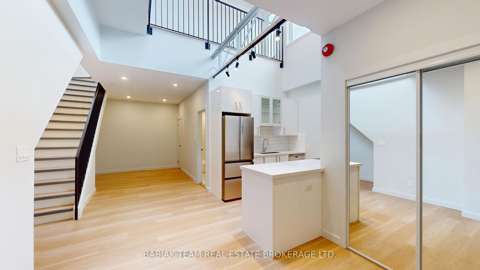 Property Photo:  268 Jane Street 203  ON M6S 3Z2 
