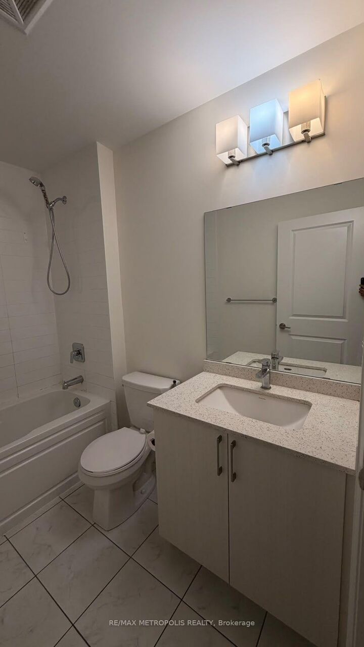 Property Photo:  3121 Sheppard Avenue E 517  ON M1T 0B6 