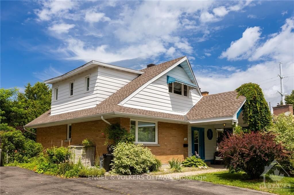 Property Photo:  525 Braydon Avenue  ON K1G 0W7 