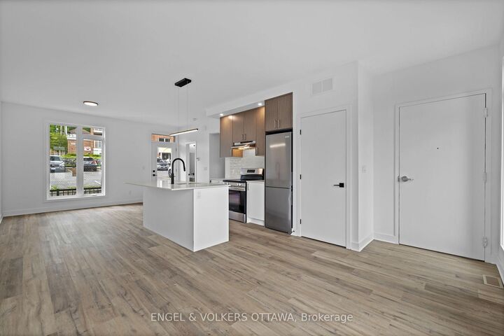 Property Photo:  1260 Marenger Street F  ON K1C 1S2 