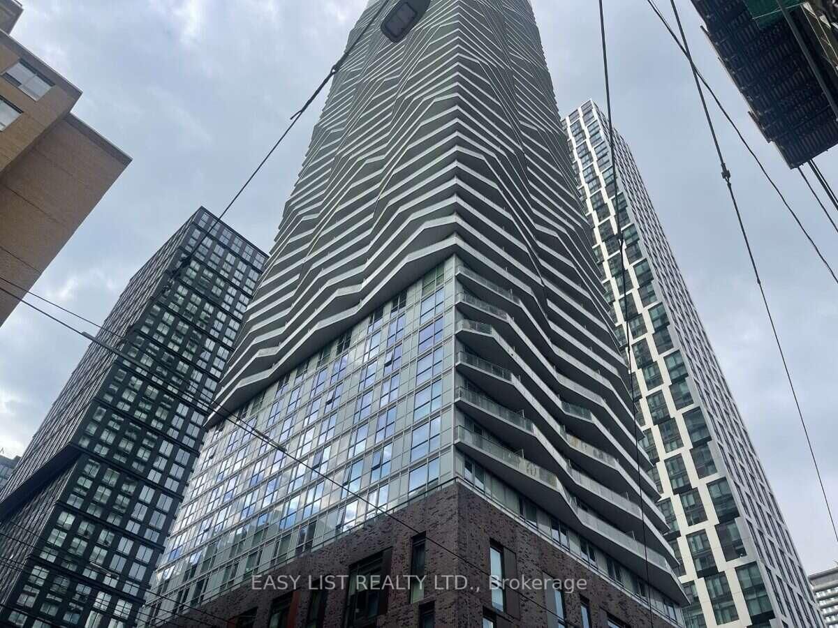 Property Photo:  100 Dalhousie Street 1711  ON M5B 0C7 