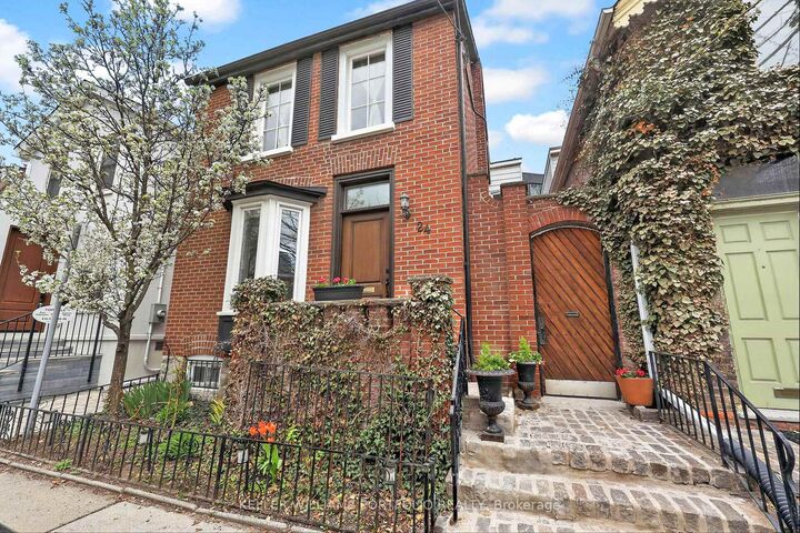 Property Photo:  24 Bishop Street  ON M5R 1N2 