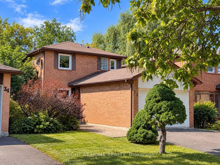 Property Photo:  32 Aranka Court  ON L4C 7T9 