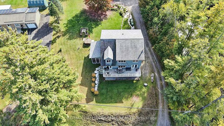 Property Photo:  466 Beaumont Drive  ON P1L 1X2 