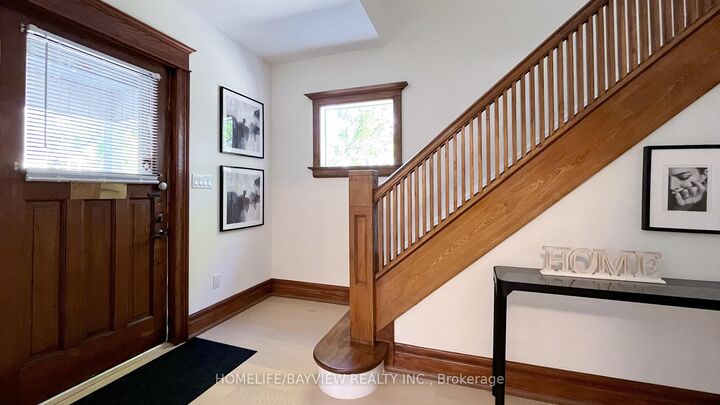 Property Photo:  82 Centre Street E  ON L4C 1A4 