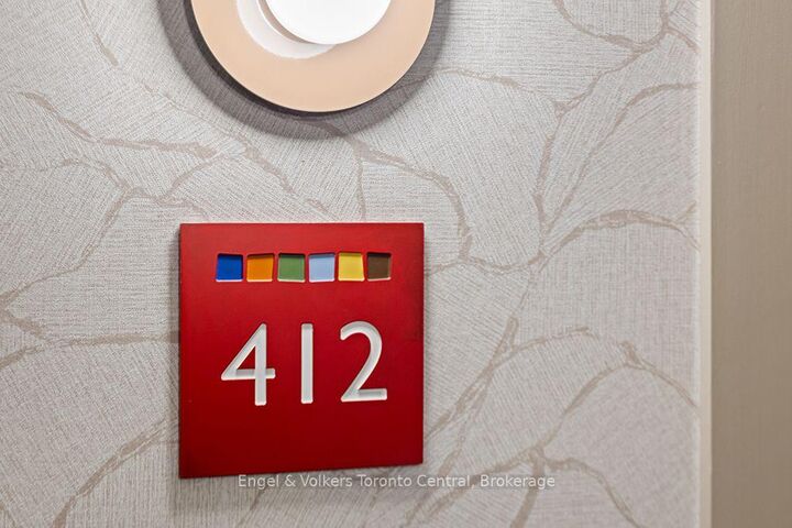 Property Photo:  190 Jozo Weider Boulevard 412  ON L9Y 0V2 