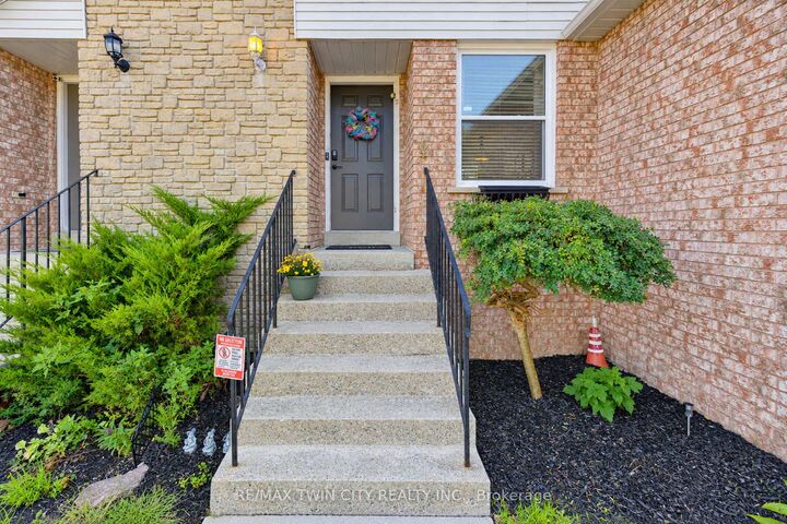 Property Photo:  190 Nith River Way  ON N0B 1E0 