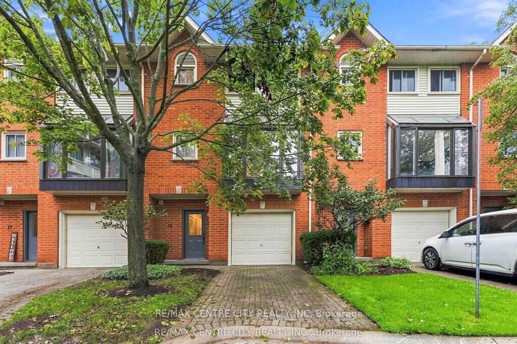 Property Photo:  683 Windermere Road 16  ON N5X 3T9 