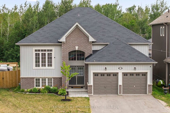 Property Photo:  211 Roy Drive  ON L0M 1S0 