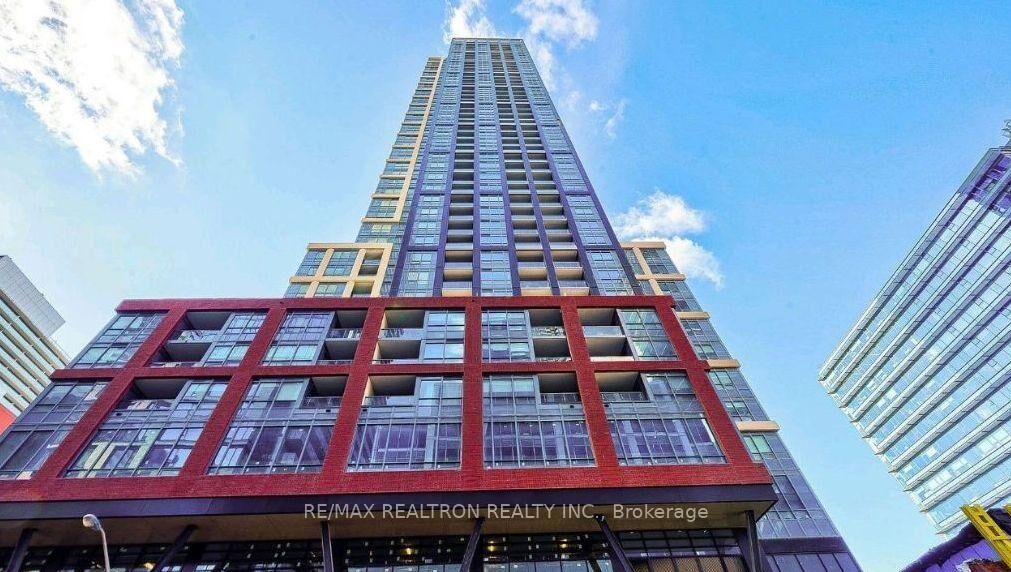 Property Photo:  108 Peter Street 815  ON M5V 2G7 