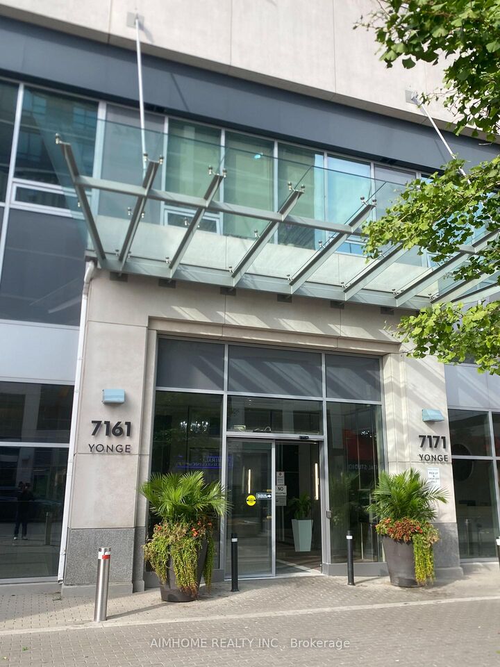 Property Photo:  7171 Yonge Street E 1712  ON L3T 0C5 