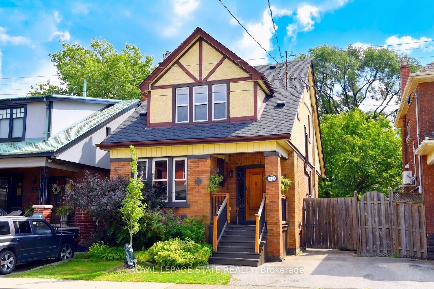 Property Photo: 70 Kensington Avenue N ON L8L 7N2