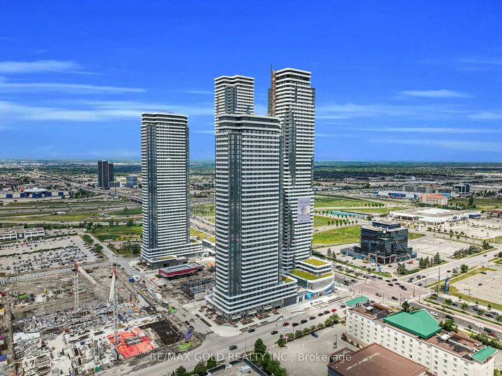 Property Photo:  28 Interchange Way 608  ON L4K 0P8 