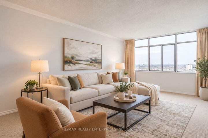 Property Photo:  3100 Kirwin Avenue 2702  ON L5A 3S6 