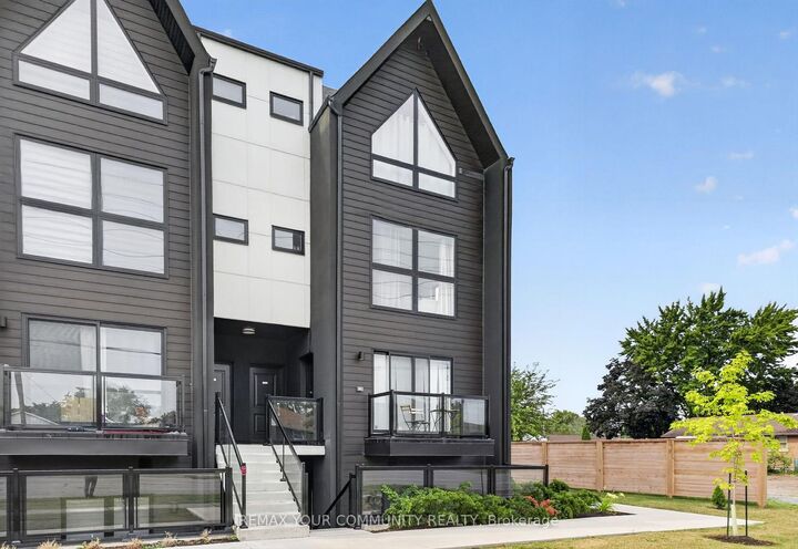 Property Photo:  7277 Wilson Crescent 106  ON L2G 4R8 