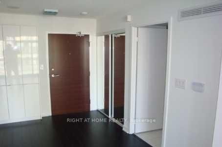 Property Photo:  15 Iceboat Terrace 1505  ON M5V 4A5 