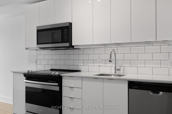 Property Photo:  377 Winona Avenue 411  ON K1Z 5H8 