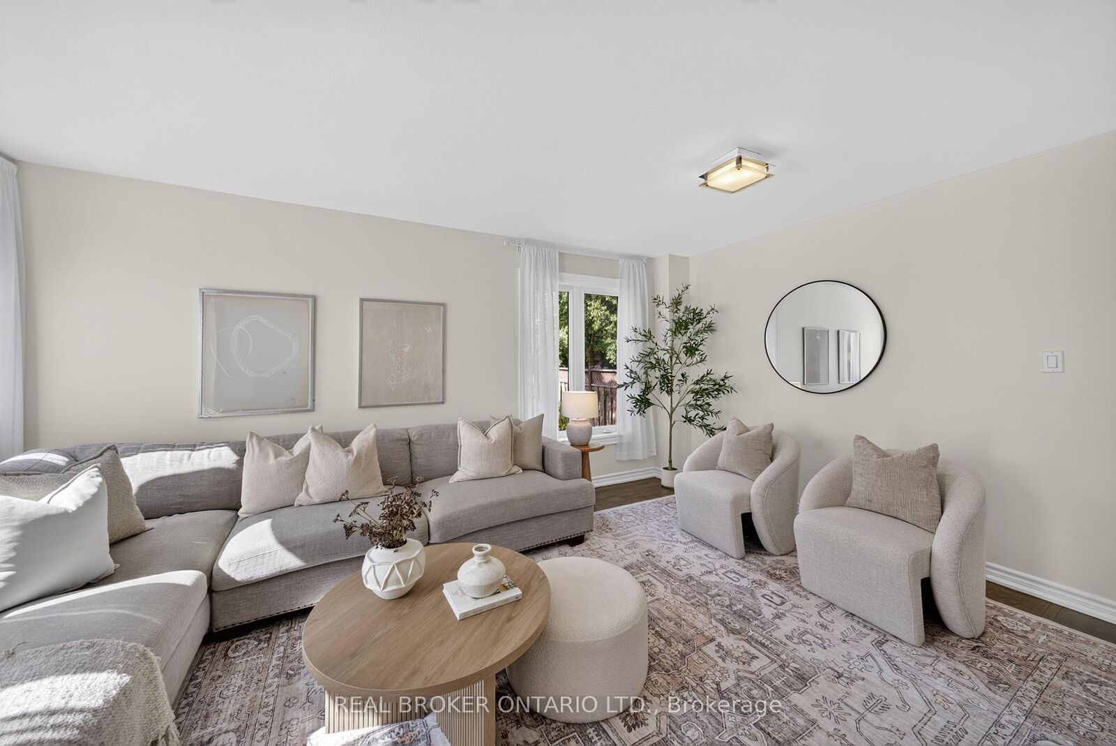 Property Photo:  63 Eric Clarke Drive  ON L1R 2H6 