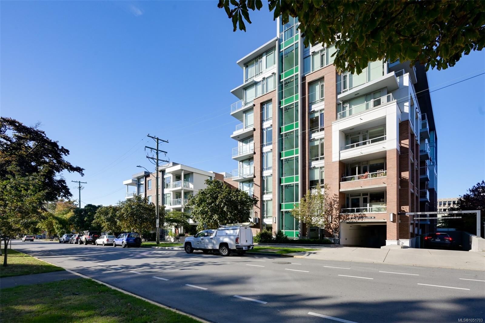 Property Photo: 640 Michigan St #106 BC V8V 0B7