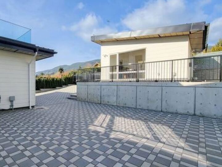 Property Photo:  2141 Jefferson Avenue  BC V7V 2A6 
