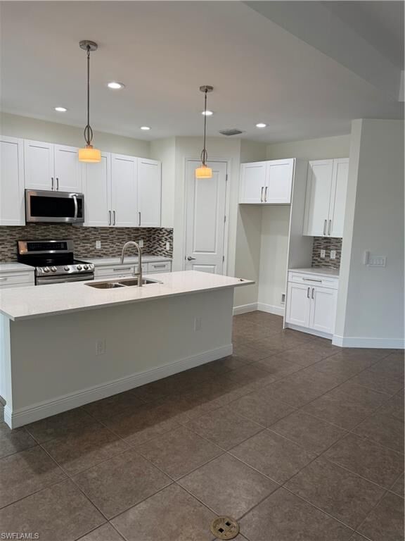 Property Photo:  3549 Canopy Cir  FL 34120 