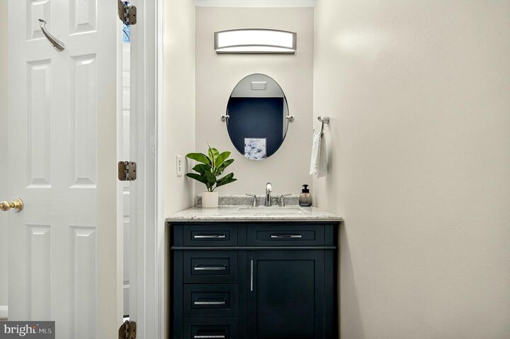 Property Photo:  8006 Trevor Place  VA 22182 