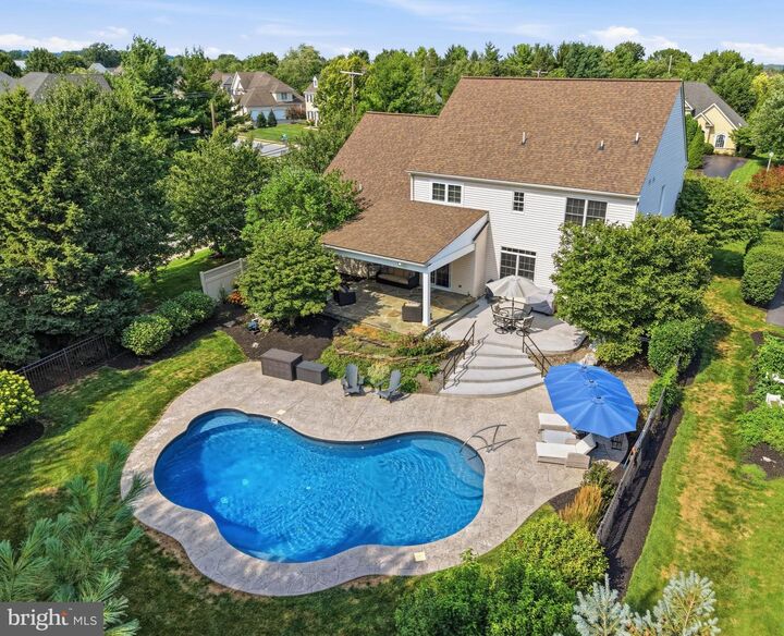 Property Photo: 1146 S Bristol Drive PA 17543