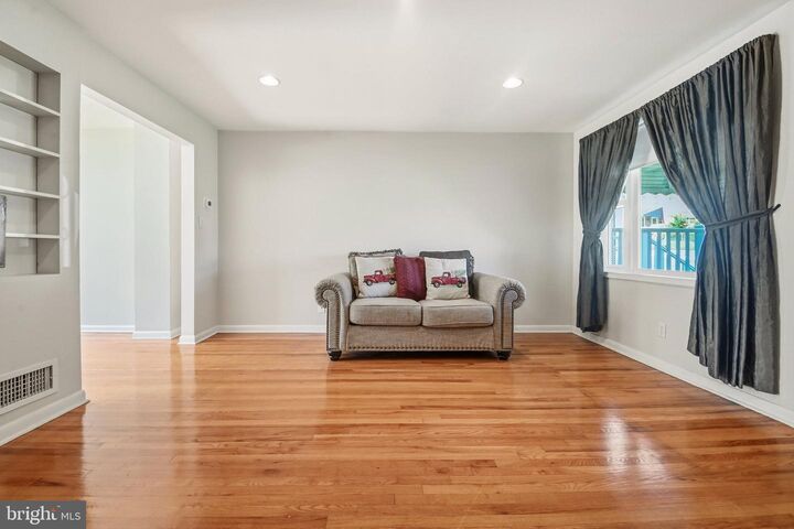 Property Photo:  747 Old Riverside Road  MD 21225 