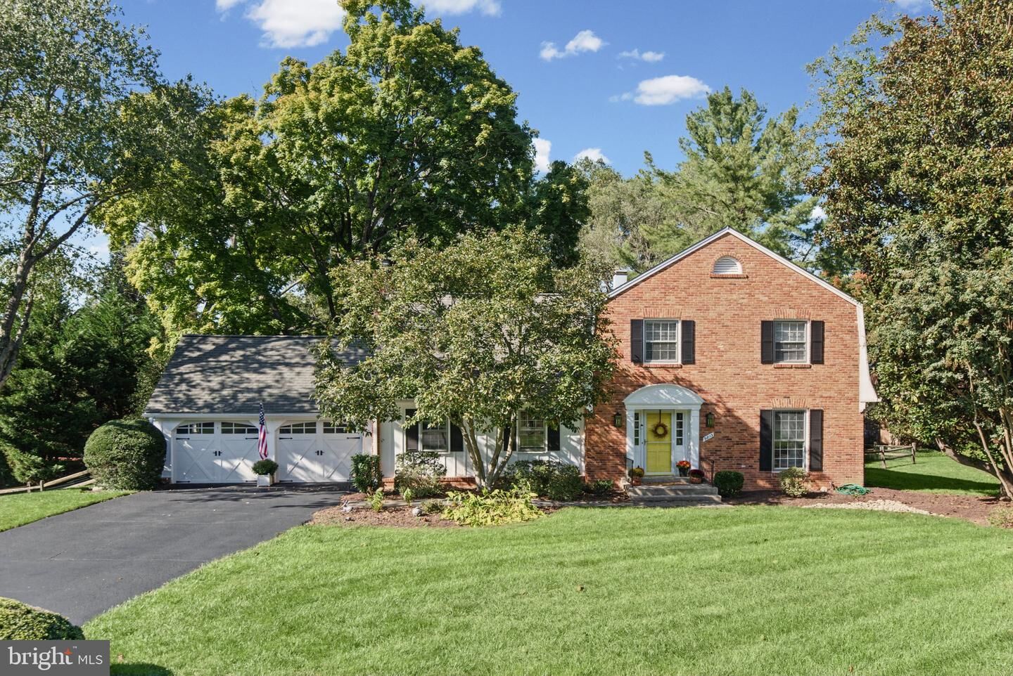 Property Photo:  9813 Brookford Road  MD 20854 