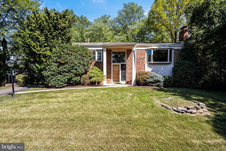 Property Photo:  1317 Macbeth Street  VA 22102 