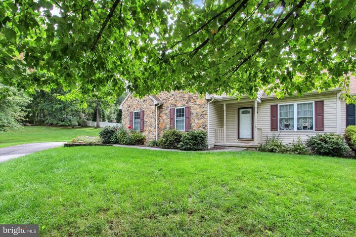 Property Photo:  2314 Daisy Road  PA 17402 