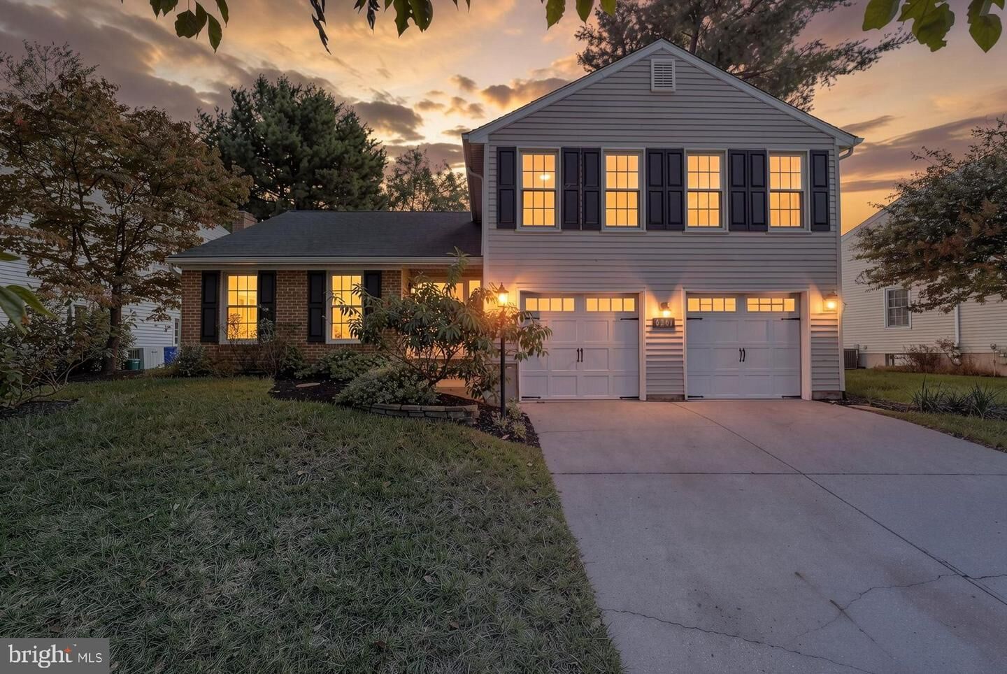 Property Photo: 6261 Light Point Place MD 21045