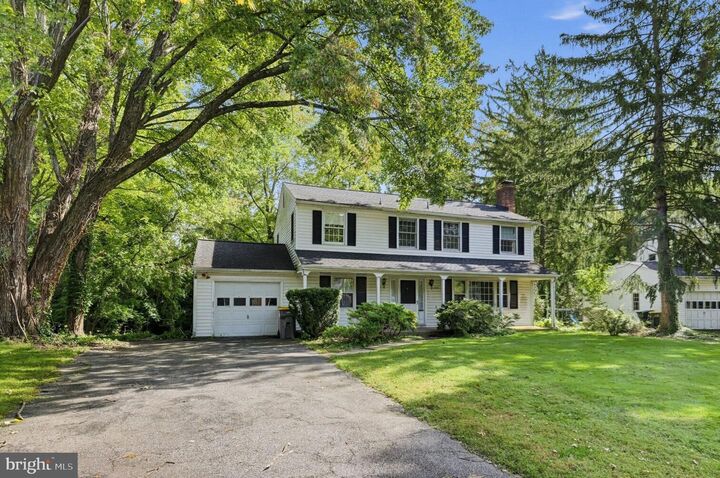 Property Photo: 124 Delview Drive DE 19810