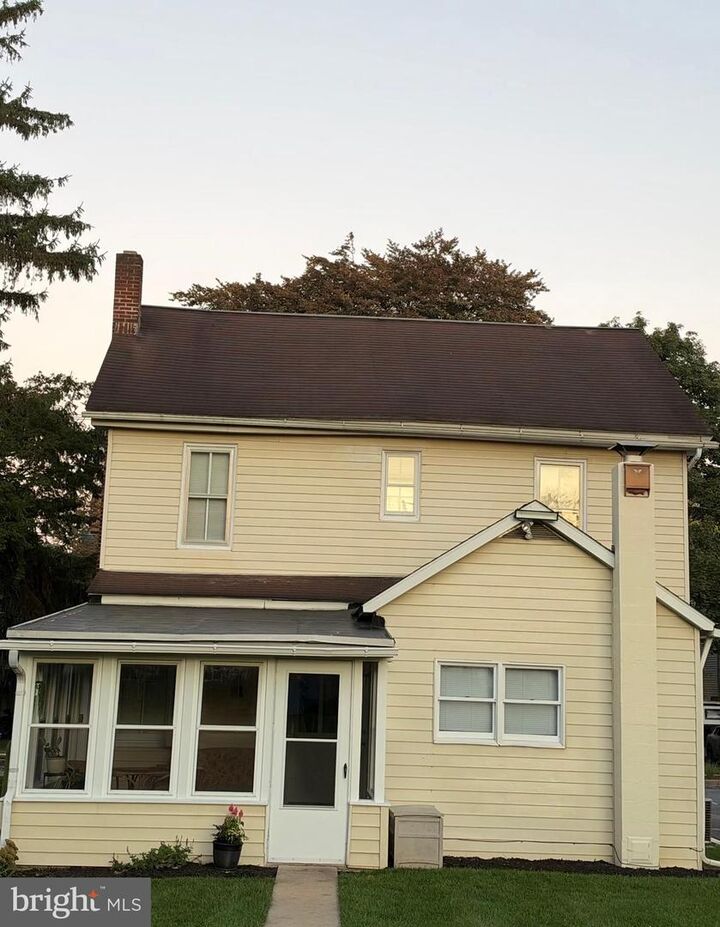 Property Photo: 324 S Market Avenue PA 17552