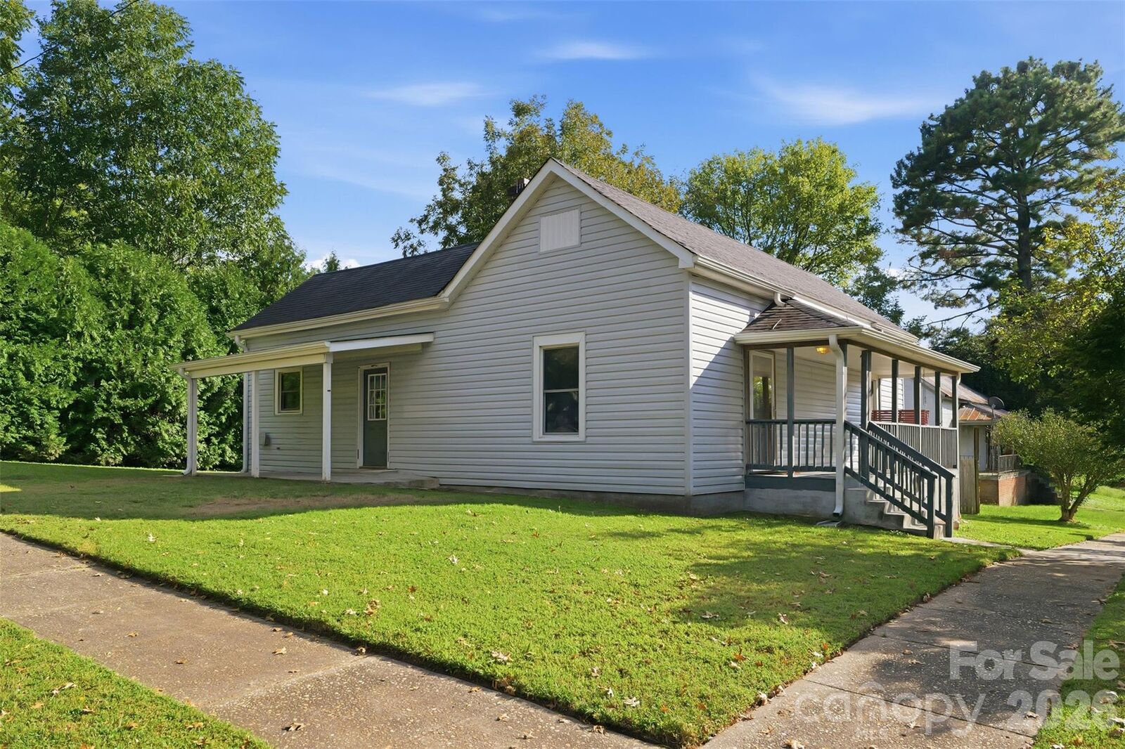 Property Photo:  140 Aikman Avenue  NC 28128 